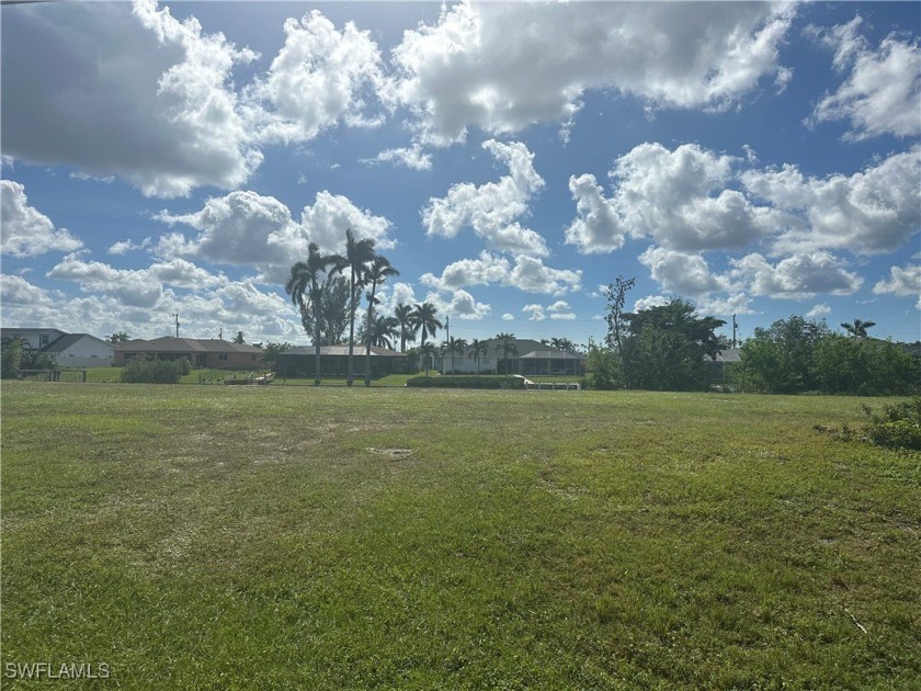 Great Location! GULF ACCESS Oversized lot with SOUTHERN EXPOSURE - Beach Lot for sale in Cape Coral, Florida on Beachhouse.com