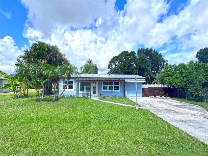 Completely renovated 3/2 home in the heart of the Rock Ridge - Beach Home for sale in Vero Beach, Florida on Beachhouse.com
