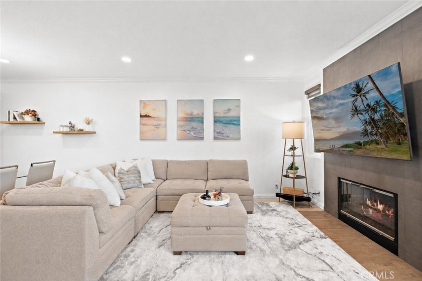 Welcome to this beautifully maintained 2-bedroom, 2-bathroom - Beach Condo for sale in Huntington Beach, California on Beachhouse.com