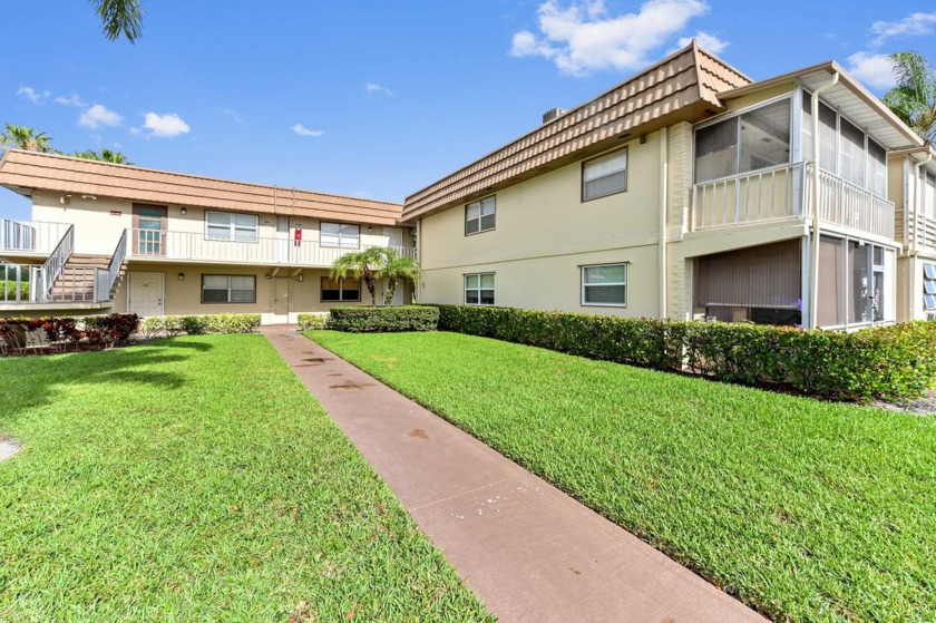 Beautifully Updated 2nd Floor Condo with Canal View in Kings - Beach Condo for sale in Delray Beach, Florida on Beachhouse.com