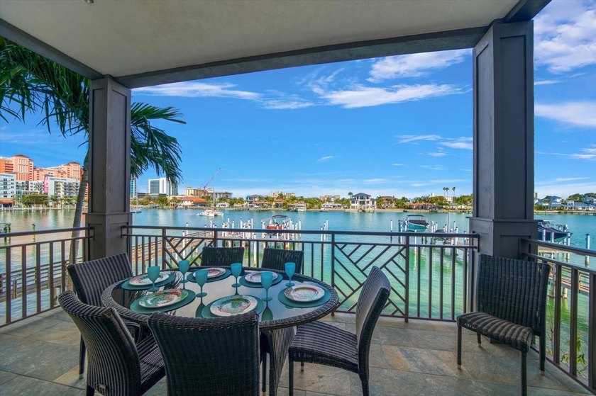 RARE FIND - 2017 LUXURIOUS THREE-STORY WATERFRONT TOWNHOME with - Beach Townhome/Townhouse for sale in Clearwater Beach, Florida on Beachhouse.com