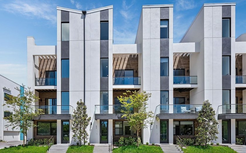 Nearly new four-bedroom luxury townhome in Sarasota's vibrant - Beach Townhome/Townhouse for sale in Sarasota, Florida on Beachhouse.com