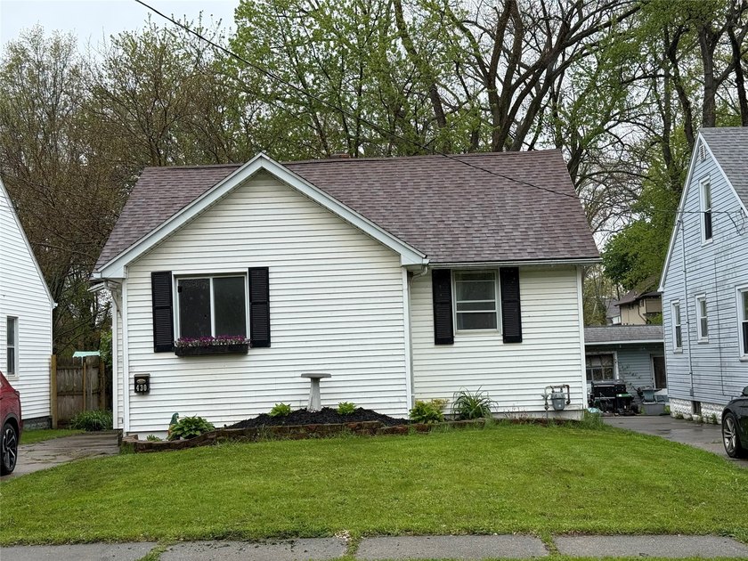 Beautifully updated home ready for new owners, from the updated - Beach Home for sale in Erie, Pennsylvania on Beachhouse.com