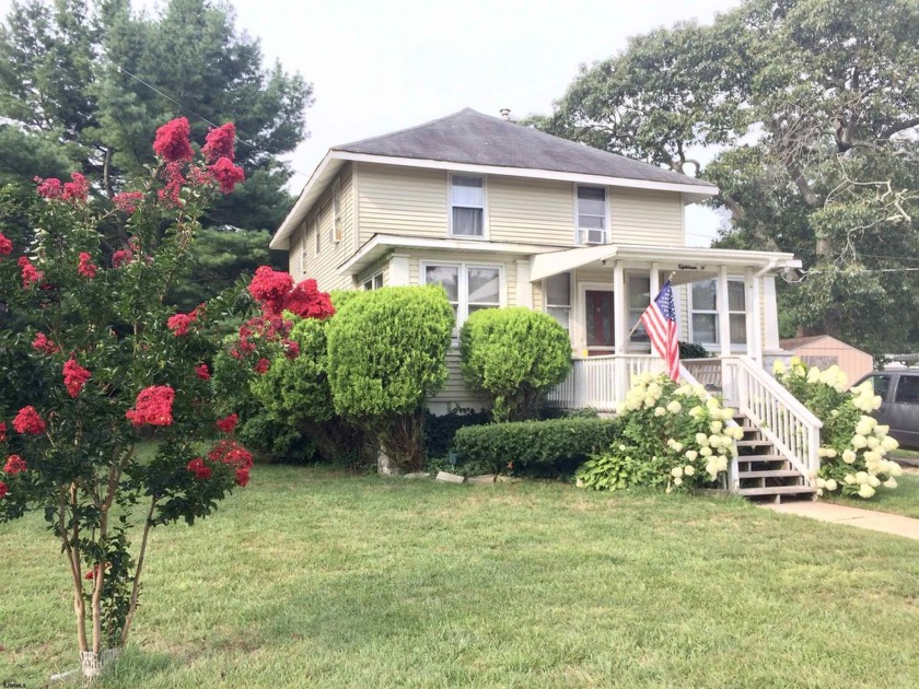 LOCATION, LOCATION! MINUTES TO THE BEACH, STEPS TO THE BIKE PATH - Beach Home for sale in Somers Point, New Jersey on Beachhouse.com