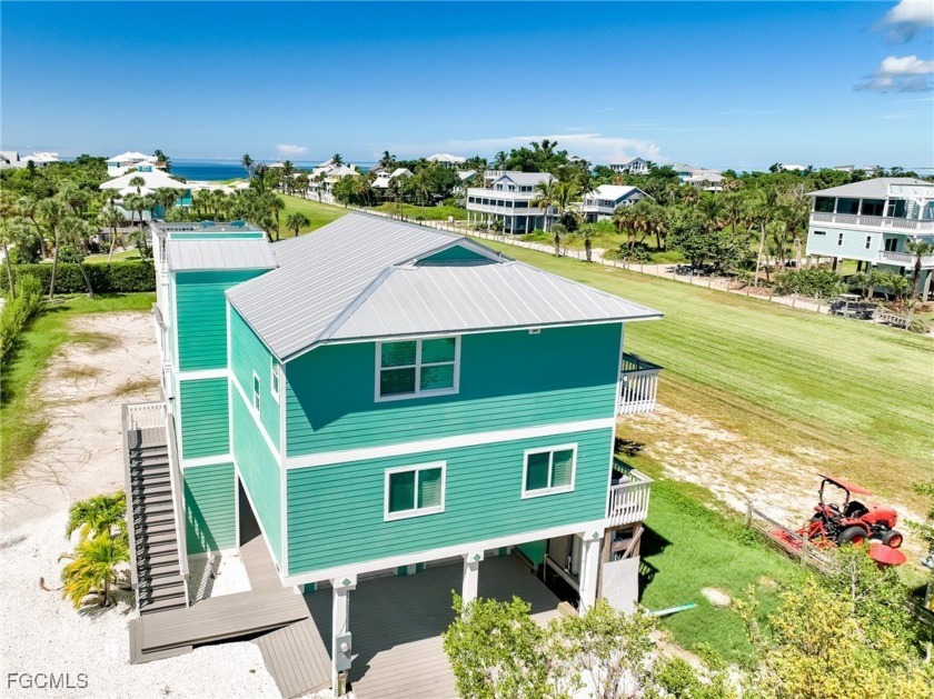 One of the Newest Homes recently built on North Captiva! Just - Beach Home for sale in Captiva, Florida on Beachhouse.com