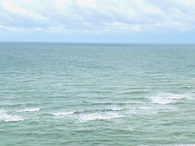 Beautiful 2b/2b newly remodeled condo in a luxury high rise - Beach Condo for sale in Hollywood, Florida on Beachhouse.com