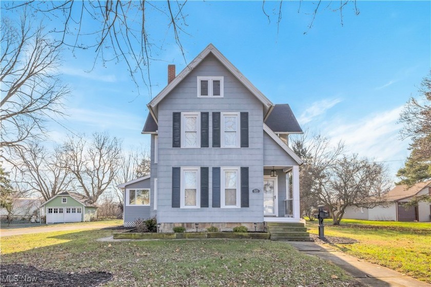 Welcome home to this rare gem in Vermilion's historic district! - Beach Home for sale in Vermilion, Ohio on Beachhouse.com