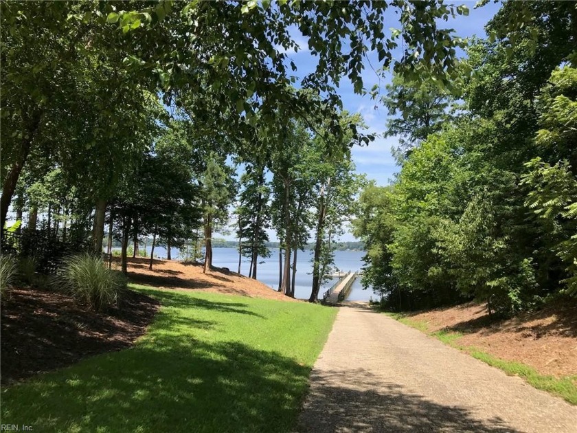 One-of-a-kind opportunity! Beautiful waterfront lot on the - Beach Acreage for sale in Gloucester, Virginia on Beachhouse.com