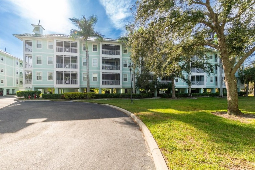 This large, 3 bedroom, 2-1/2 bathroom condo is on the 3rd floor - Beach Condo for sale in Punta Gorda, Florida on Beachhouse.com