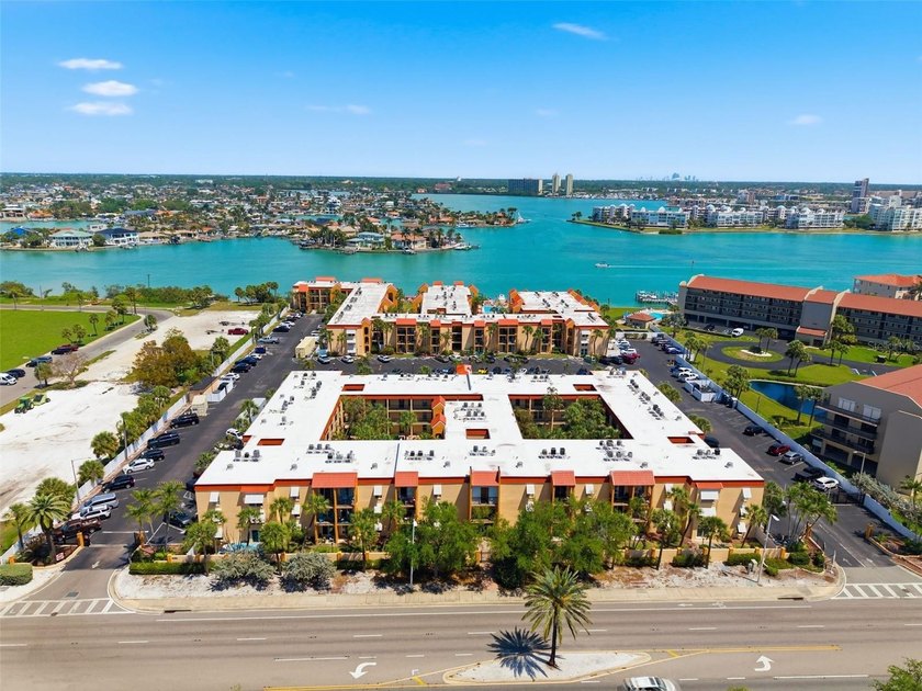 Boca Shores is calling you! if you are looking for a beautifully - Beach Condo for sale in ST Pete Beach, Florida on Beachhouse.com