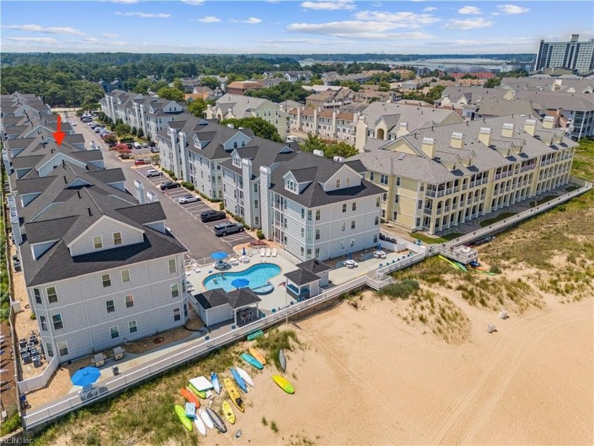 Welcome Home! Enjoy coastal lifestyle at it's best with your - Beach Condo for sale in Virginia Beach, Virginia on Beachhouse.com