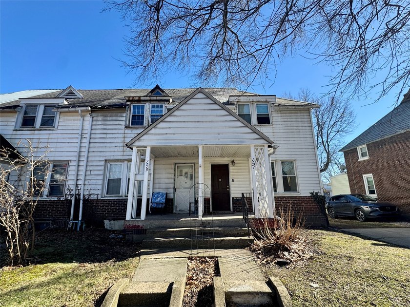 Tired of renting?! Here is your opportunity to own. Cute - Beach Home for sale in Erie, Pennsylvania on Beachhouse.com