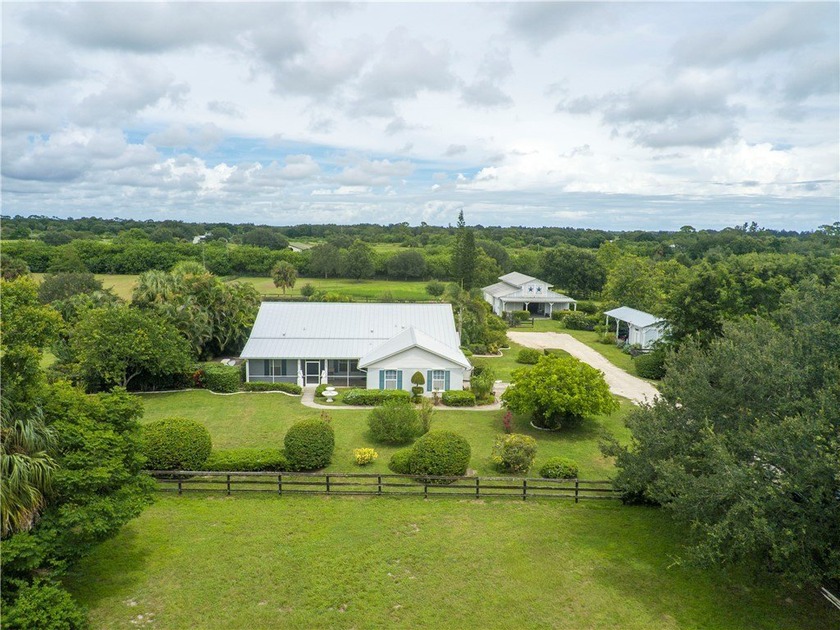 4.6 acre oasis nestled in a deed restricted community - Beach Home for sale in Vero Beach, Florida on Beachhouse.com