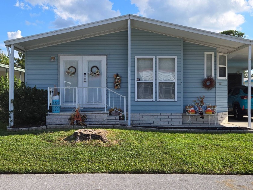 THIS 2/2  1994 HOME OF MERIT HAS BEEN WELL CARED FOR AND COMES - Beach Home for sale in New Port Richey, Florida on Beachhouse.com
