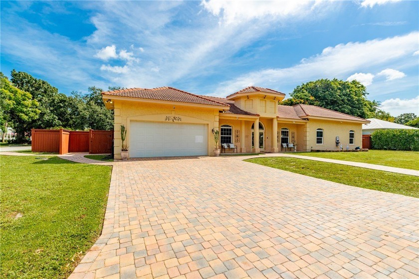 A remarkable real estate opportunity in McAnsh Park! NO HOA! - Beach Home for sale in Vero Beach, Florida on Beachhouse.com
