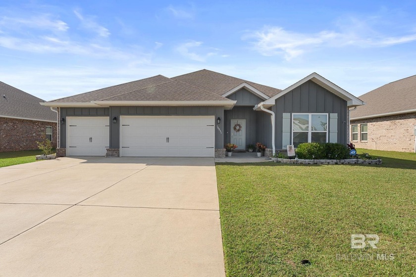 Ready to be WOWED? Stunning Gold Fortified 4-BR, 3-BA move-in - Beach Home for sale in Daphne, Alabama on Beachhouse.com
