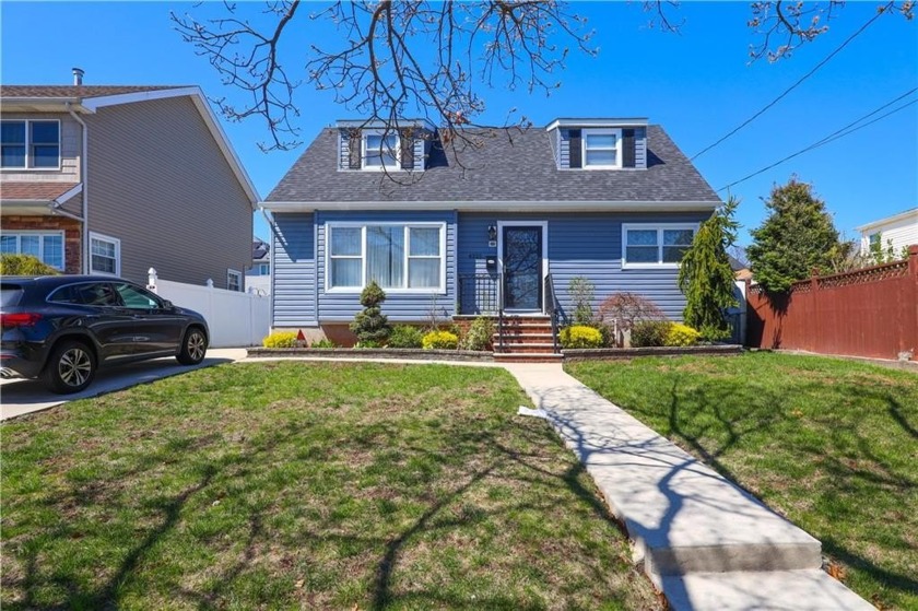 Discover this large, fully detached single-family home in a - Beach Home for sale in Staten  Island, New York on Beachhouse.com
