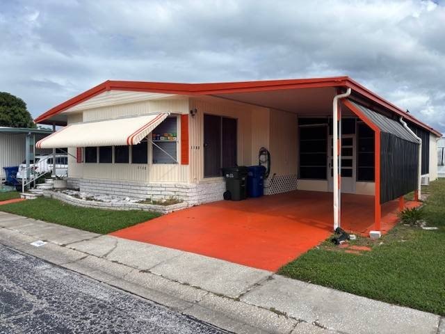 Looking for an affordable 2 bedroom 2 bath home with PLENTY of - Beach Home for sale in Clearwater, Florida on Beachhouse.com