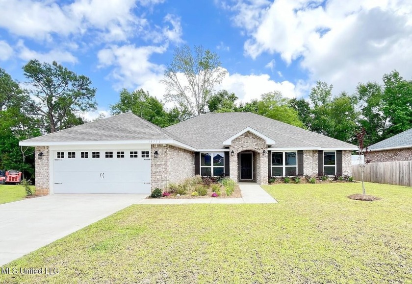 MOVE-IN READY!Seller is Offering Concessions to Buyers making - Beach Home for sale in Gulfport, Mississippi on Beachhouse.com