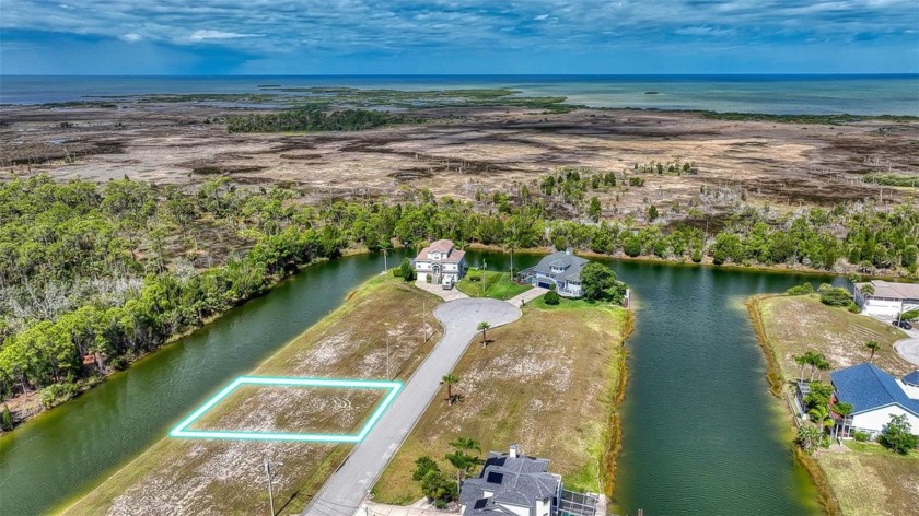 Amazing 75 ft x 100 ft lot with Seawall, close to boat ramp - Beach Lot for sale in Hernando Beach, Florida on Beachhouse.com