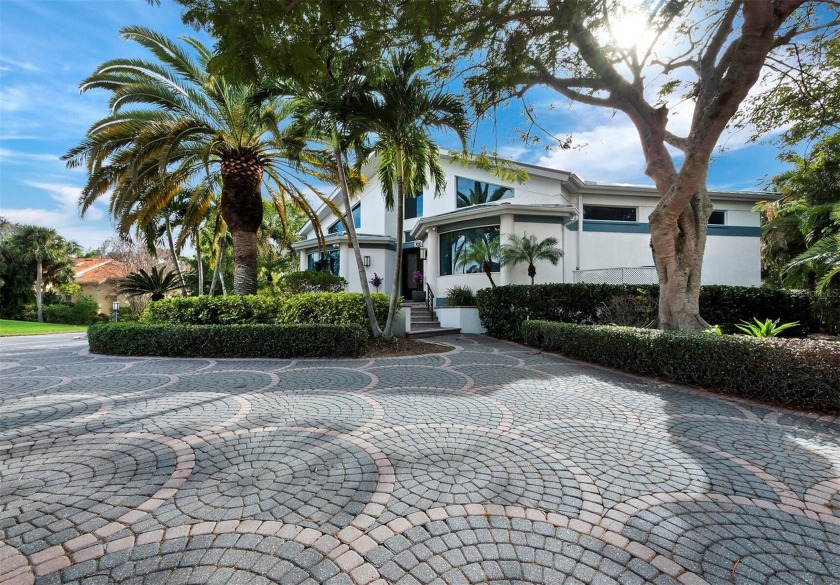 Discover luxury living in Hideaway Bay, the hidden jewel of - Beach Home for sale in Longboat Key, Florida on Beachhouse.com