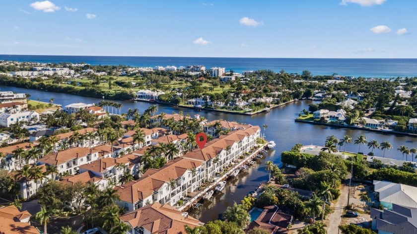 This exquisite waterfront townhome must be experienced in person - Beach Townhome/Townhouse for sale in Boynton Beach, Florida on Beachhouse.com