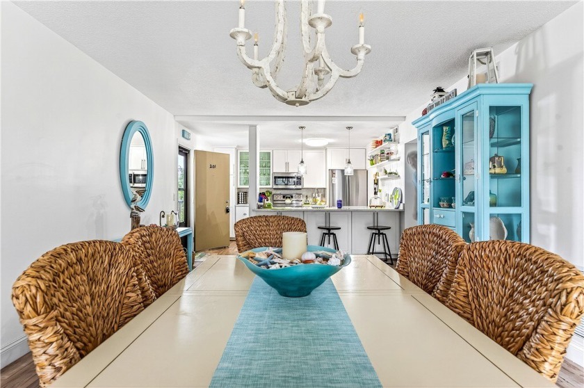 This stunningly remodeled Vista Plantation condo is truly a gem - Beach Condo for sale in Vero Beach, Florida on Beachhouse.com