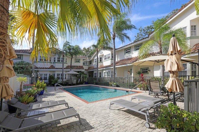 Beautifully remodeled 2BR/2.5BA, 1292 Sq Ft Victoria Park - Beach Townhome/Townhouse for sale in Fort Lauderdale, Florida on Beachhouse.com