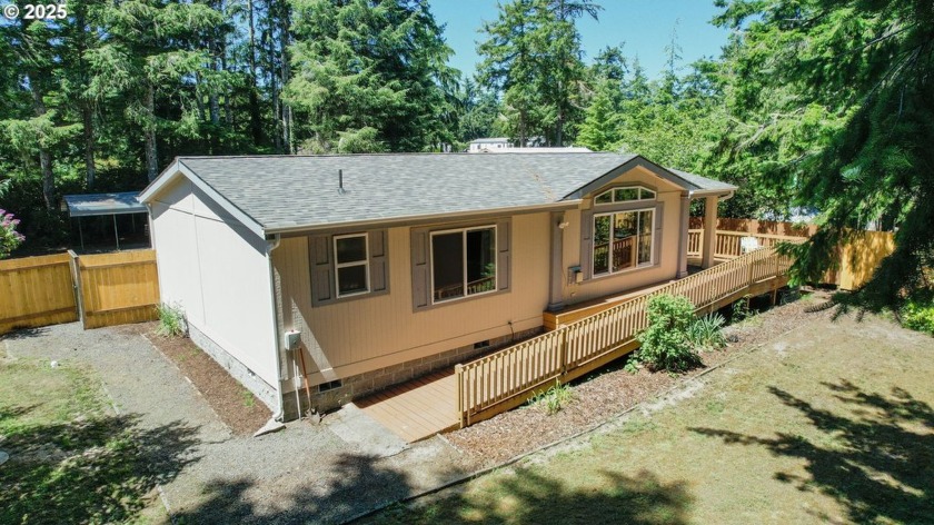 GENEROUS SELLER! **OFFERING CLOSING COSTS CONCESSIONS**Charming - Beach Home for sale in Ocean Park, Washington on Beachhouse.com