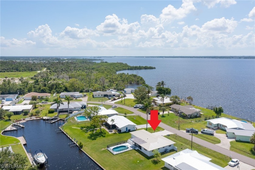 SAILBOAT ACCESS!  Less than 2 minutes from the River!  Gorgeous - Beach Home for sale in North Fort Myers, Florida on Beachhouse.com