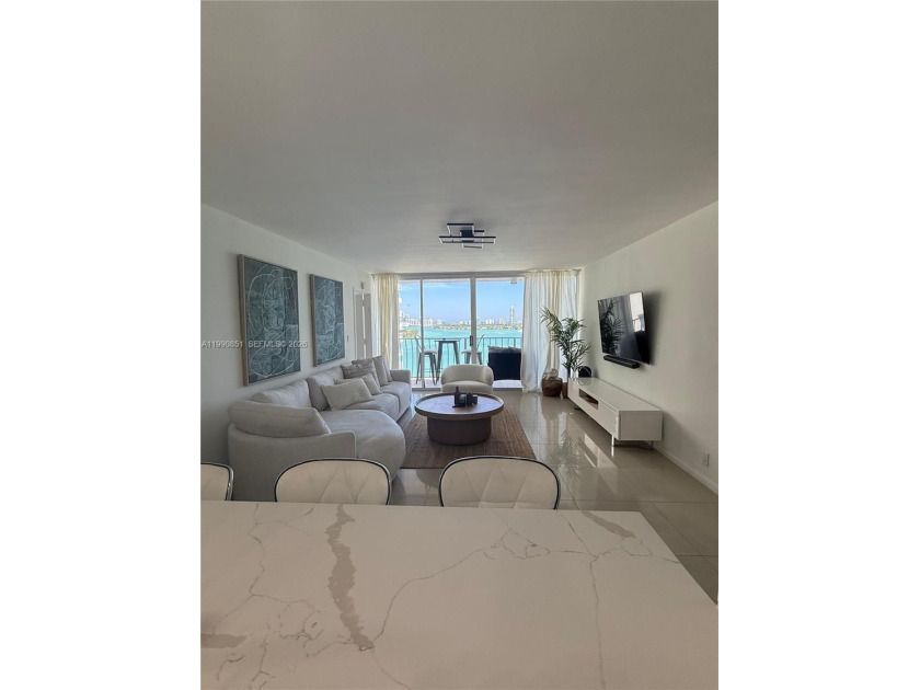 Bright and spacious 2 bed / 2 bath unit located on the 15th - Beach Condo for sale in North Bay Village, Florida on Beachhouse.com