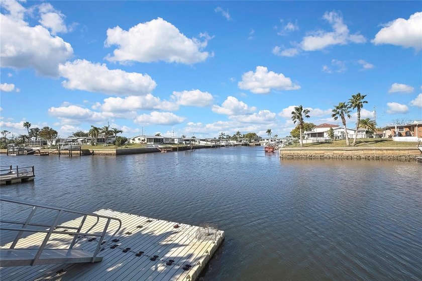 Waterfront Duplex with Direct Gulf Access - Incredible - Beach Townhome/Townhouse for sale in Hudson, Florida on Beachhouse.com