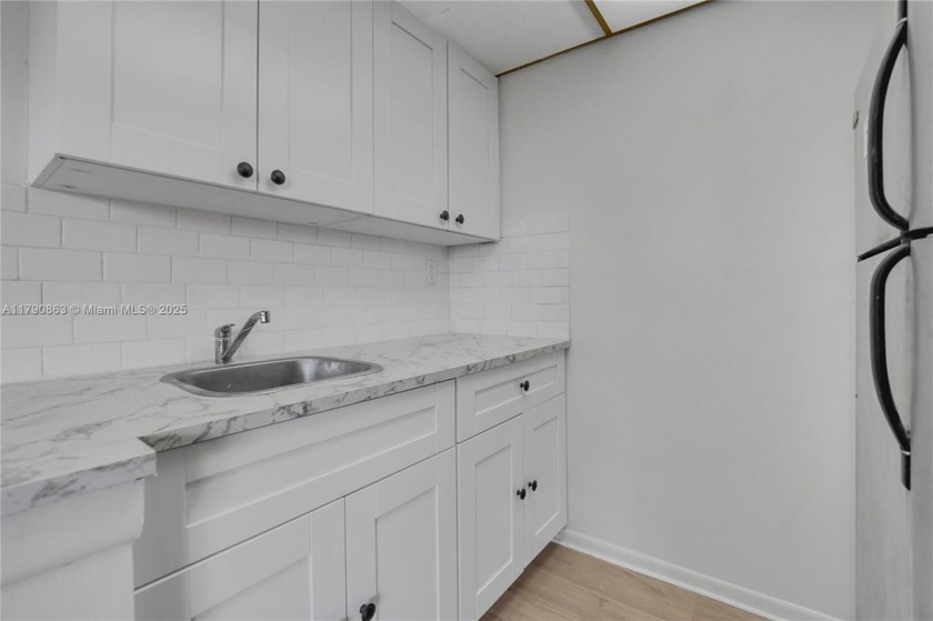 The Best Unit Views in the Building! MOVE-IN-READY unit! This - Beach Condo for sale in Hollywood, Florida on Beachhouse.com