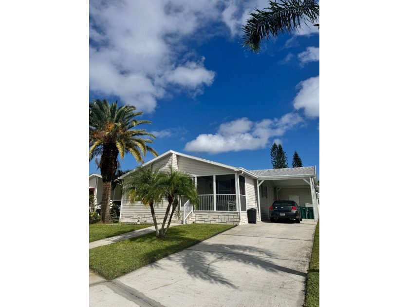 Welcome to this beautifully maintained 2-bedroom, 2-bath - Beach Home for sale in Melbourne, Florida on Beachhouse.com