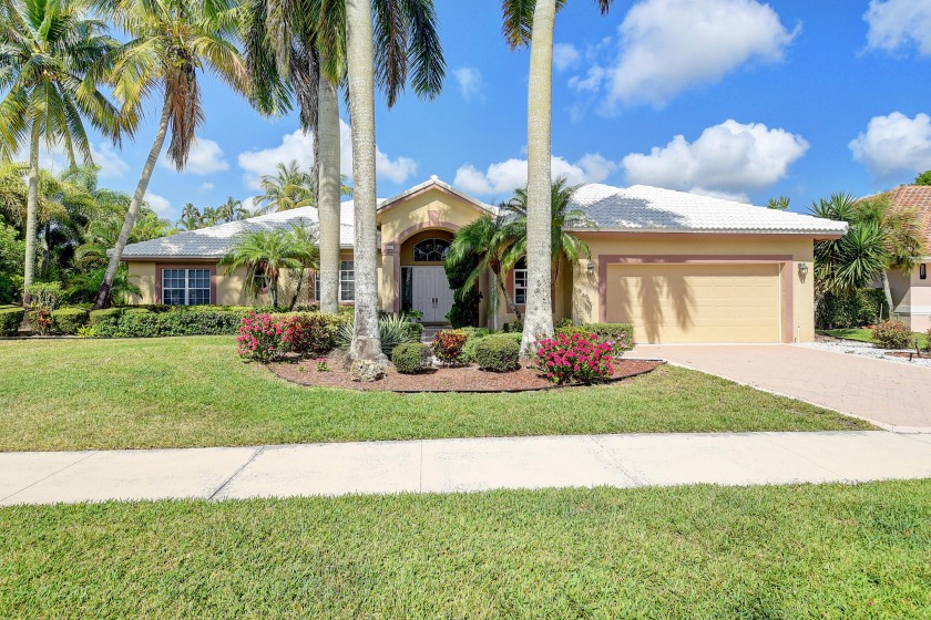 MOTIVATED BRING ALL OFFERS!! Welcome to Aberdeen Golf & Country - Beach Home for sale in Boynton Beach, Florida on Beachhouse.com