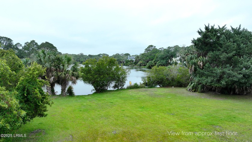 This beautiful lot is located on the quiet cul de sac - Beach Lot for sale in Fripp Island, South Carolina on Beachhouse.com