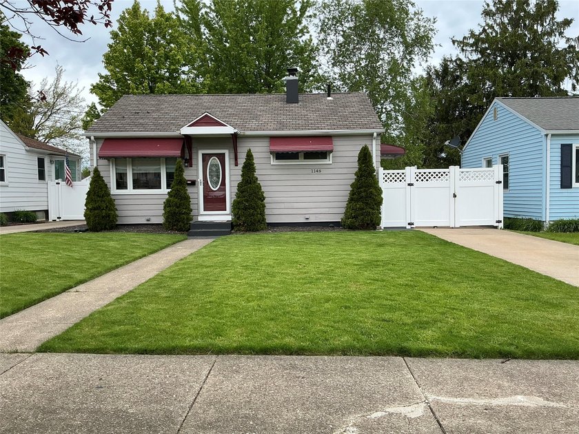 Welcome to this beautifully maintained ranch-style home in one - Beach Home for sale in Erie, Pennsylvania on Beachhouse.com