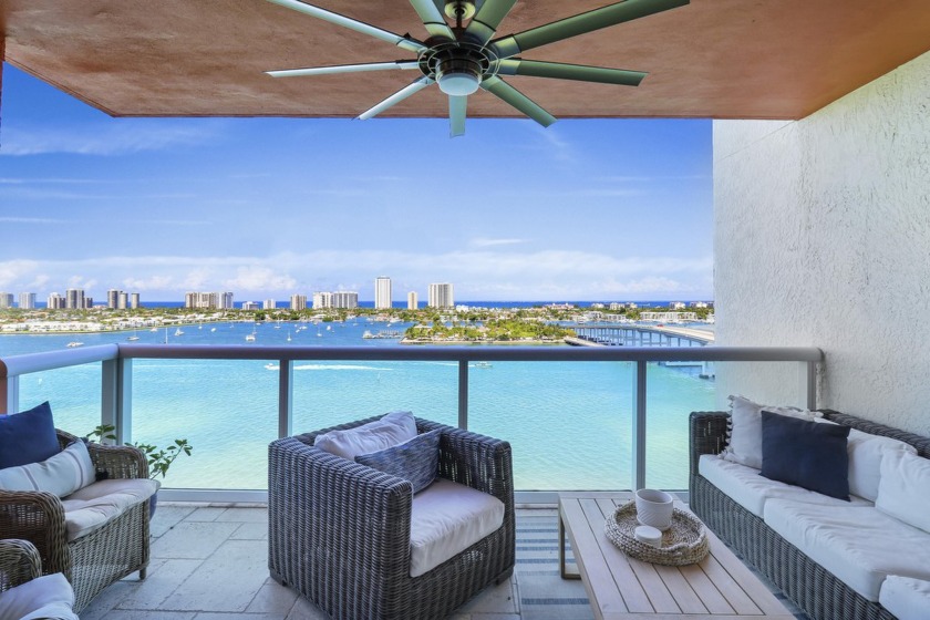 Absolutely stunning 3/3 unit with spectacular direct - Beach Condo for sale in Riviera Beach, Florida on Beachhouse.com