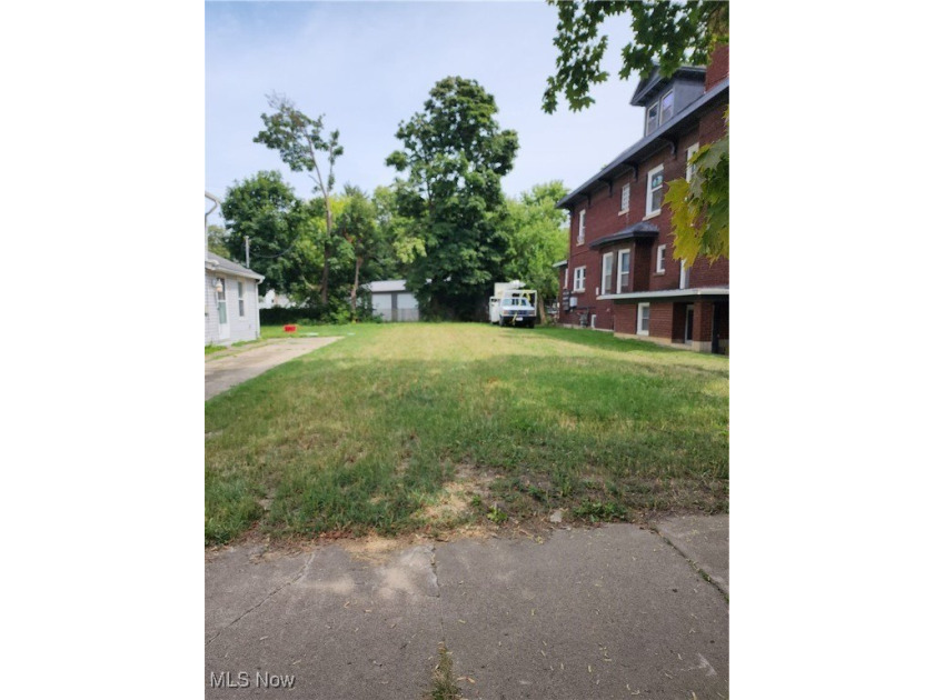 Build your dream home in this desirable Sandusky, Ohio location - Beach Lot for sale in Sandusky, Ohio on Beachhouse.com