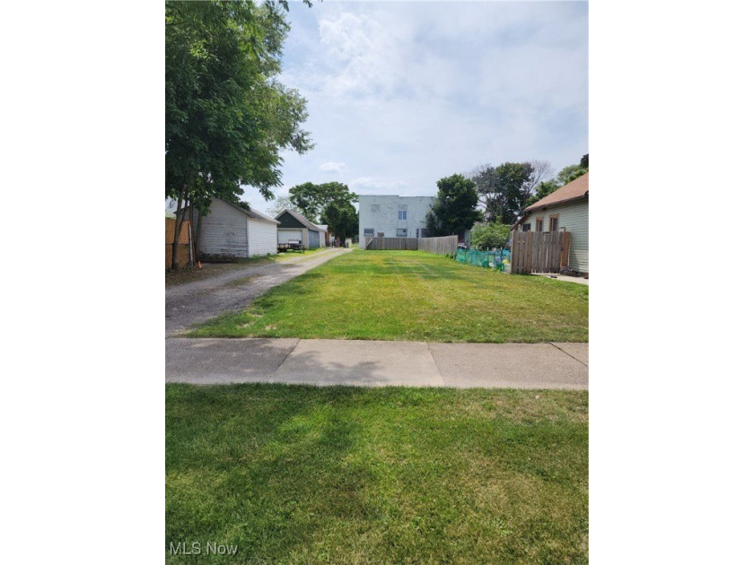 Build your dream home in this desirable Sandusky, Ohio location - Beach Lot for sale in Sandusky, Ohio on Beachhouse.com