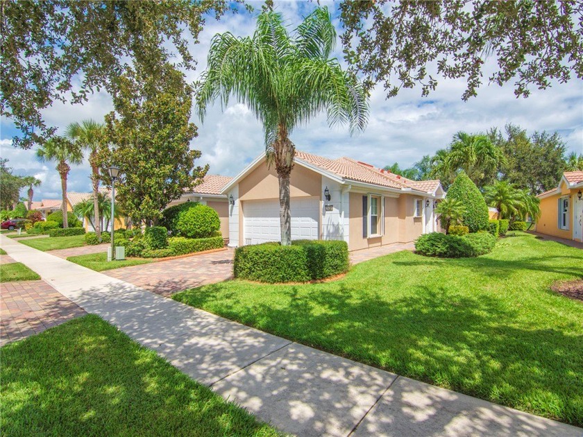 Meticulous one-owner home gently lived in part time w/beautiful - Beach Townhome/Townhouse for sale in Vero Beach, Florida on Beachhouse.com