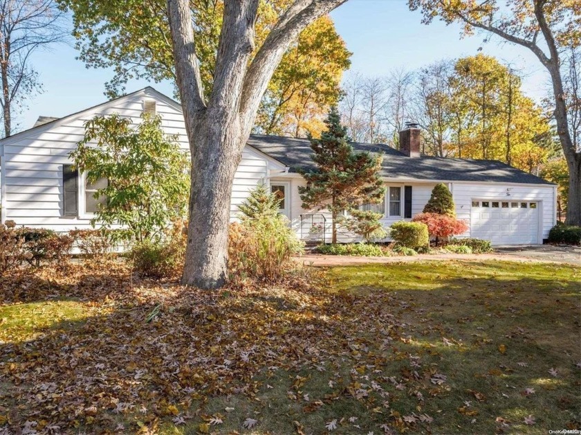 One level living at its best. Don't miss seeing this very - Beach Home for sale in Huntington, New York on Beachhouse.com