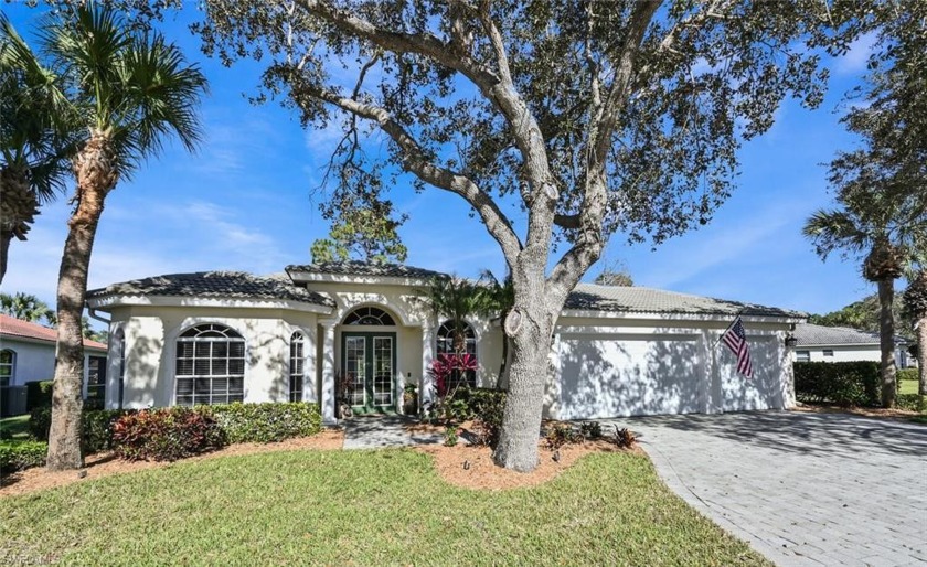Beautifully updated and immaculate waterfront home in desirable - Beach Home for sale in Naples, Florida on Beachhouse.com