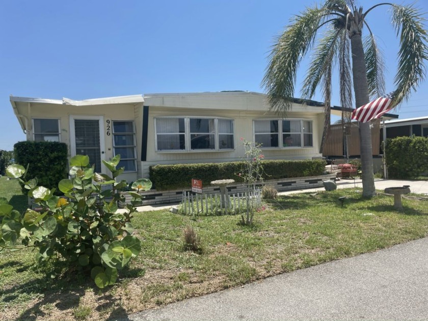 If you are looking for a home in the Sarasota area, look no - Beach Home for sale in Venice, Florida on Beachhouse.com