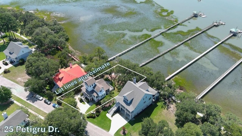 HUGE PRICE IMPROVEMENT! Motivated Seller says bring offers for - Beach Home for sale in Beaufort, South Carolina on Beachhouse.com