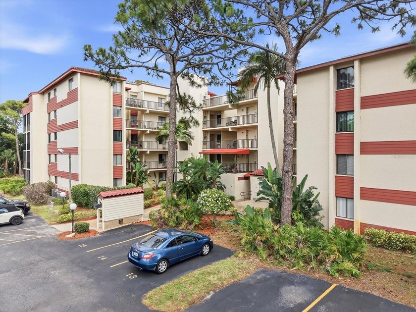 Great opportunity for a full-time residence, seasonal place, or - Beach Condo for sale in Bradenton, Florida on Beachhouse.com