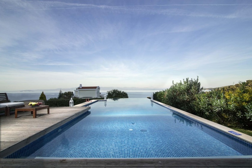 Halkidiki Vacation Rental Beach Villa in Halkidiki 3438909