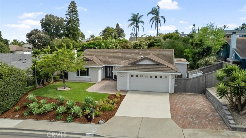 Finished to the highest of detail, this highly upgraded and - Beach Home for sale in Encinitas, California on Beachhouse.com