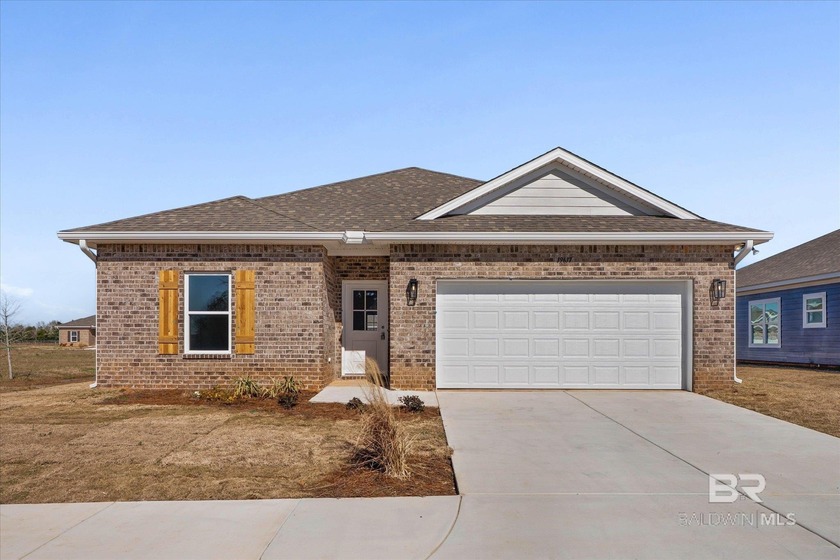 Move in Ready, Gold Fortified, New construction in this first - Beach Home for sale in Robertsdale, Alabama on Beachhouse.com