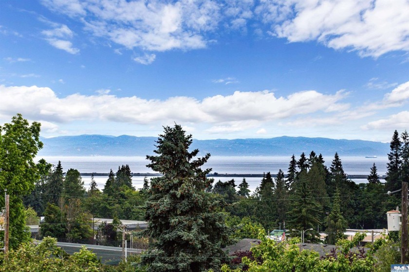 1807 E 3rd Street - Beach Home for sale in Port Angeles, Washington on Beachhouse.com